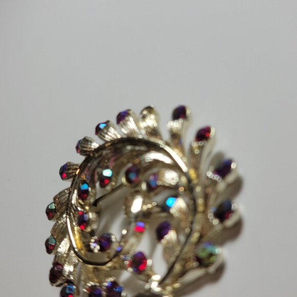 Rhodium Aurora Borealis Brooch great condition and is Antique unsigned - Picture 4 of 9